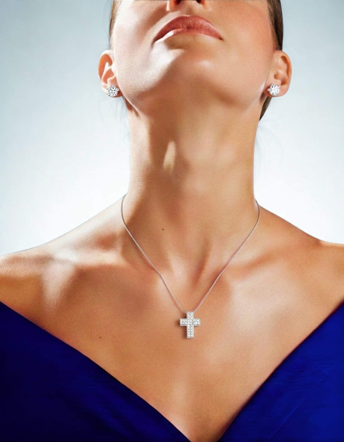 18K White Gold Pave Diamond Cross Pendant Necklace