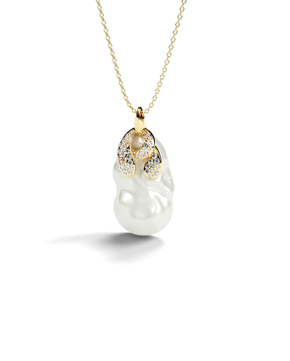 Yellow gold pendant with baroque pearl and pavé white diamonds.
