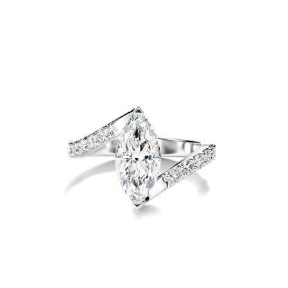 White gold ring with Marquise diamond