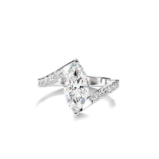 White gold ring with Marquise diamond